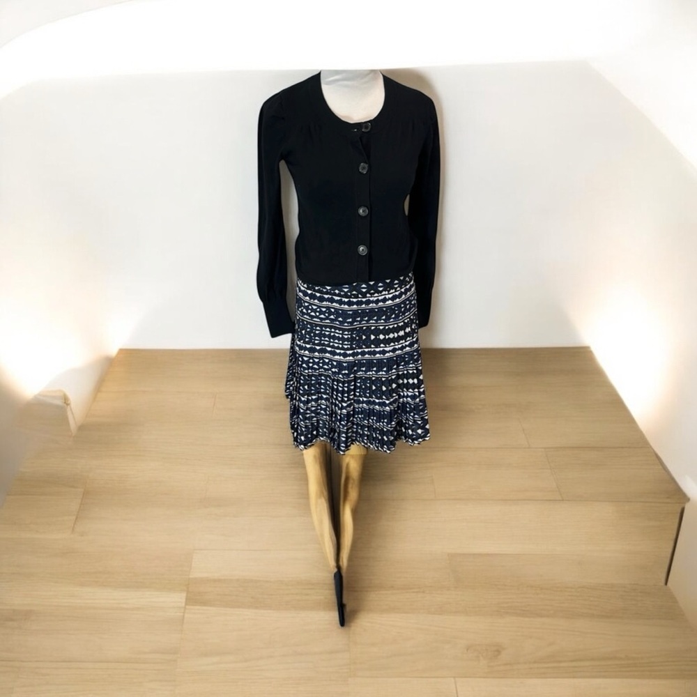 XS BANANA REPUBLIC Black Sweater and pleated J CREW Size 0 & purse!